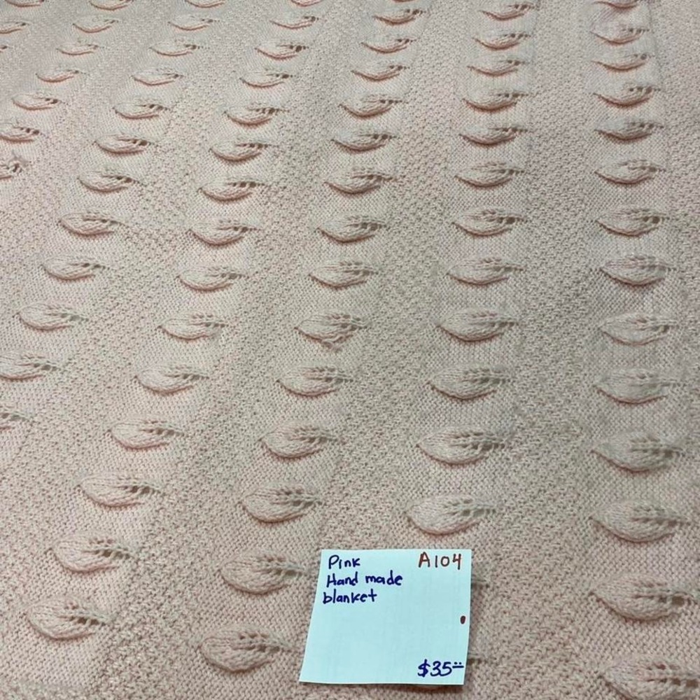 Pink hand made blanket Size L66" X W62". SKU-A104 #knitwear - Picture 2 of 8